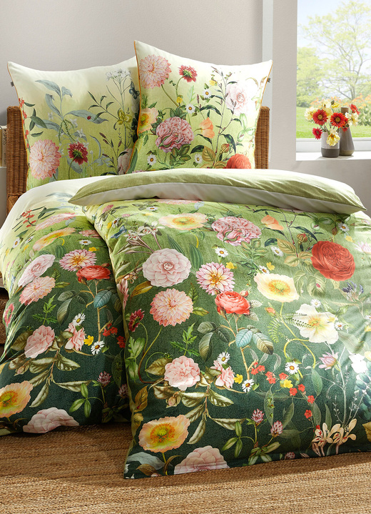 Bettwäschegarnituren - Wendebettwäsche-Garnitur aus Mako-Satin Ansicht 1 Bettwäschegarnituren - Wendebettwäsche-Garnitur aus Mako-Satin, in Größe 112 (80/80 cm + 135/200 cm) bis 115 (80/80 cm + 155/220 cm), in Farbe GRÜN Ansicht 1