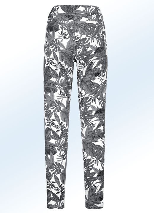 Hosen - Hose in trendiger Blätter-Dessinierung Ansicht 5 Hosen - Hose in trendiger Blätter-Dessinierung, in Größe 017 bis 052, in Farbe JEANSBLAU-WEISS Ansicht 5