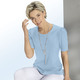 Kurzarm - Shirt mit dezenter Kräuselung in 4 Farben – Farbe HELLBLAU Kurzarm - Shirt mit dezenter Kräuselung in 4 Farben, in Größe 036 bis 054, in Farbe GELB