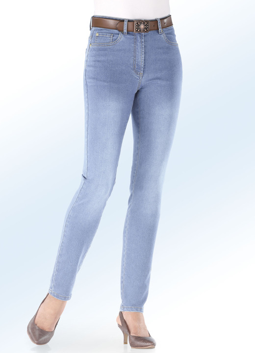 Hosen mit Knopf- und Reißverschluss - Basic-Jeans Hosen mit Knopf- und Reißverschluss - Basic-Jeans, in Größe 017 bis 052, in Farbe HELLBLAU