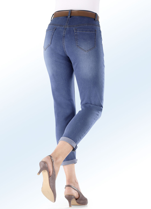 Hosen mit Knopf- und Reißverschluss - Basic-Jeans in 7/8-Länge Ansicht 3 Hosen mit Knopf- und Reißverschluss - Basic-Jeans in 7/8-Länge, in Größe 017 bis 052, in Farbe WEISS Ansicht 3