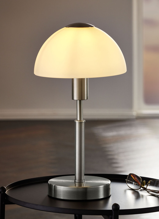 - Tischleuchte aus Metall mit Lampenschirm aus Glas, in Farbe NICKEL