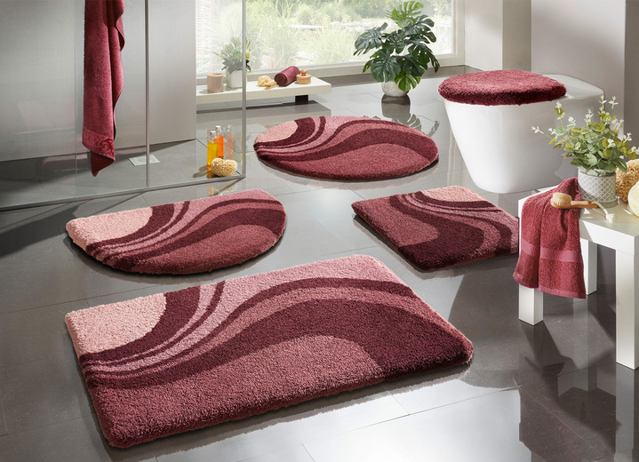 Badgarnituren - Badgarnitur von Kleine Wolke mit rutschhemmender Rückseite, in Größe 100 (Vorleger halbrund, 50/ 80 cm) bis 112 (WC-Deckelbezug, 47/ 50 cm), in Farbe BEERE Ansicht 2