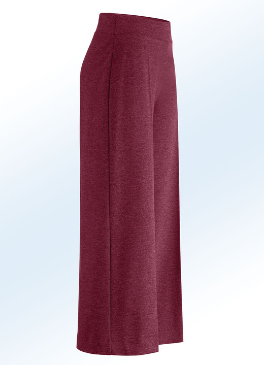 Hosen in Schlupfform - Hose in modisch verkürzter Länge, in Größe 018 bis 054, in Farbe RUBINROT Ansicht 1