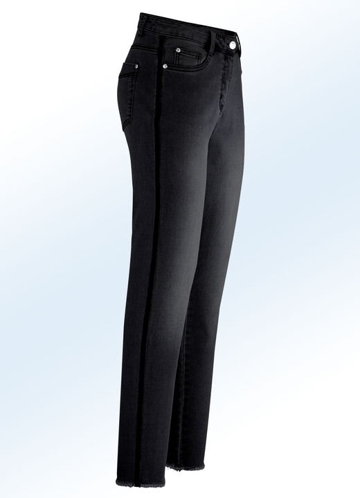- Jeans mit angesagtem Samt-Zierband, in Größe 017 bis 050, in Farbe SCHWARZ Ansicht 1