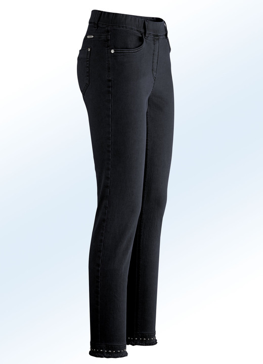 Hosen - Magic-Jeans mit toller Nietenzier sowie angesagtem Fransensaum, in Größe 017 bis 052, in Farbe SCHWARZ Ansicht 1