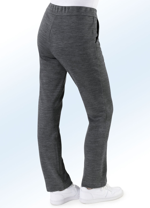 Freizeithosen - Kurhose von „Athlet“ in 6 Farben, in Größe 019 bis 054, in Farbe JEANSBLAU Ansicht 6