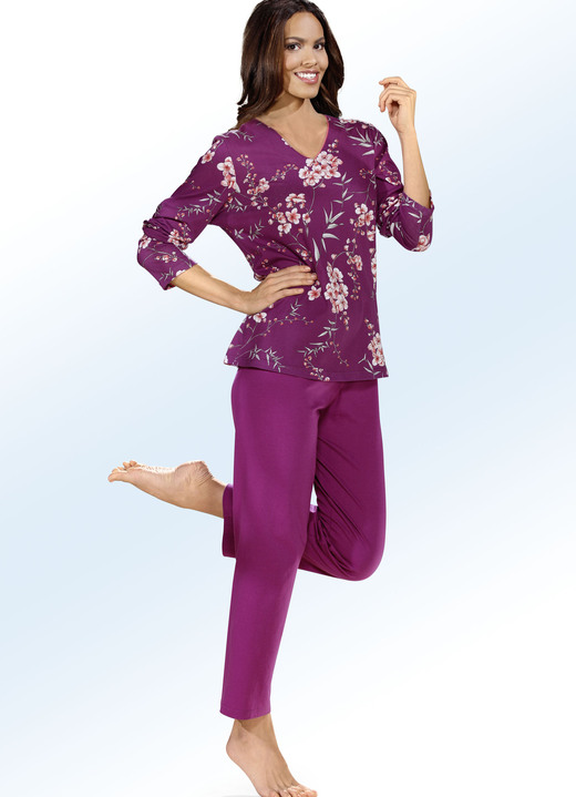 Schlafanzüge & Shortys - Ascafa Schlafanzug mit V-Ausschnitt und langen Ärmeln, in Größe 036 bis 054, in Farbe BEERE-BUNT