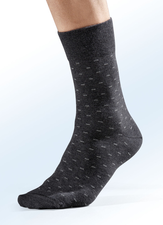 Strümpfe - Fünferpack Socken mit handgekettelter Spitze und druckfreiem Bund, in Größe 001 (Schuhgrösse 39-42) bis 003 (Schuhgrösse 47-50), in Farbe 2X ANTHRAZIT DESSINIERT, 1X UNI ANTHRAZIT, 1X NAVY DESSINIERT, 1X UNI NAVY Ansicht 1