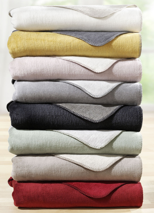 Decken - Schlafdecke von Borbo mit geketteltem Zierstich, in Farbe SCHWARZ-GRAU