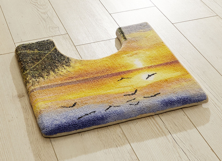 Badgarnituren - Farbenprächtige Badgarnitur mit schöner Bandeinfassung, in Größe 100 (Vorleger halbrund, 50/ 80 cm) bis 112 (Motiv-WC-Deckelbezug, 47/ 50 cm), in Farbe  Ansicht 2