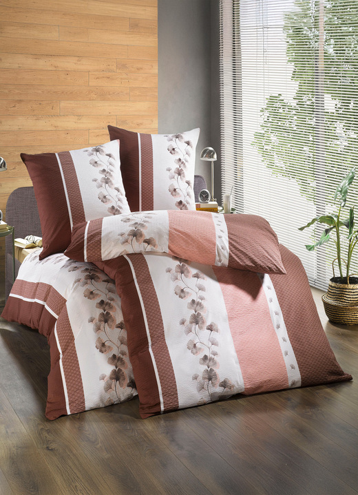 Janine - Bettwäsche-Garnitur mit Reißverschluss Ansicht 2 Janine - Bettwäsche-Garnitur mit Reißverschluss, in Größe 112 (80/80 cm + 135/200 cm) bis 115 (80/80 cm + 155/220 cm), in Farbe BORDEAUX-ALTROSÉ Ansicht 2