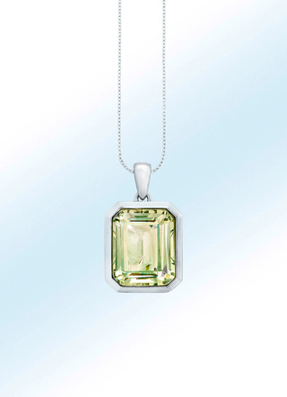 Effektvoller Anhänger mit echt grünem Amethyst