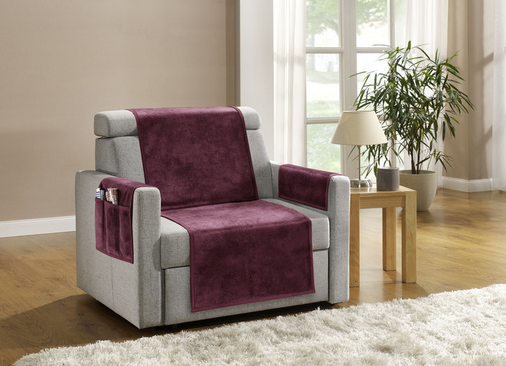 - Wohnaccessoires mit Bandeinfassung, in Größe 100 (Sesselschoner, 50x140 cm) bis 865 (2 Armlehnenschoner, 38x 55 cm), in Farbe ROT Ansicht 1