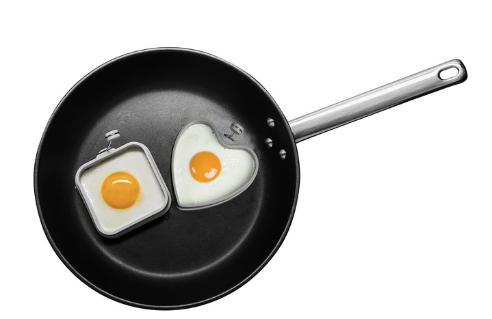 Haushalt - Hitzebeständiges Eiformer-Set aus Silikon, 2-teilig, in Farbe GRAU, in Ausführung Eiformer Herz Ansicht 4