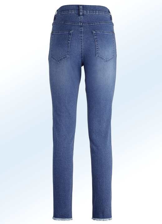 Hosen - Knöchellange Jeans in 5-Pocket-Form Ansicht 2 Hosen - Knöchellange Jeans in 5-Pocket-Form, in Größe 017 bis 050, in Farbe JEANSBLAU Ansicht 2