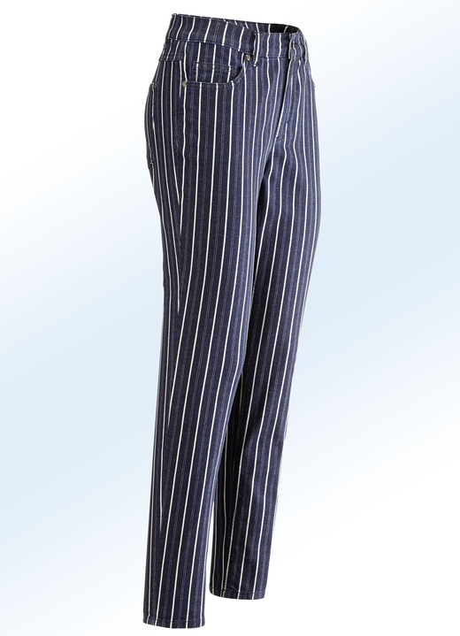 Hosen mit Knopf- und Reißverschluss - Jeans in aparter Streifendessinierung, in Größe 017 bis 050, in Farbe DUNKELBLAU-ECRU Ansicht 1