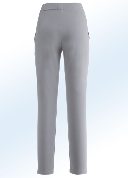 Hosen - Sportive Hose in aktueller Knöchellänge Ansicht 11 Hosen - Sportive Hose in aktueller Knöchellänge, in Größe 017 bis 052, in Farbe MARINE Ansicht 11