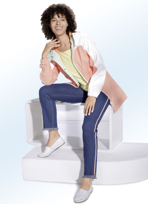 - Jeans mit modischem Zierband, in Größe 017 bis 050, in Farbe JEANSBLAU-ECRU-ORANGE Ansicht 5