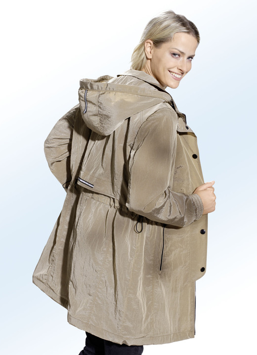 - Longjacke in 2 Farben mit abnehmbarer Kapuze, in Größe 018 bis 054, in Farbe HASELNUSS Ansicht 3