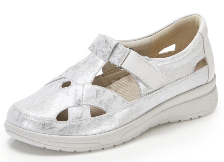 Slipper & Schnürschuhe - Slipper mit luftigen Durchbrüchen , in Größe 036 bis 042, in Farbe PERLWEISS Ansicht 1