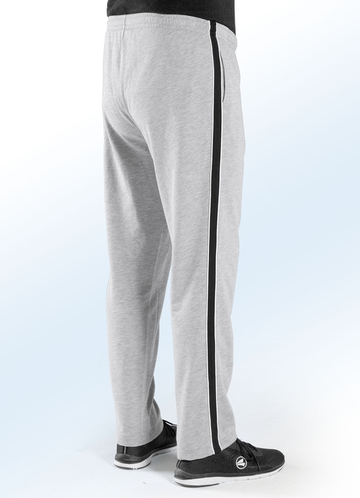 Freizeithosen - Freizeithose in 3 Farben, in Größe 024 bis 062, in Farbe SCHWARZ Ansicht 4