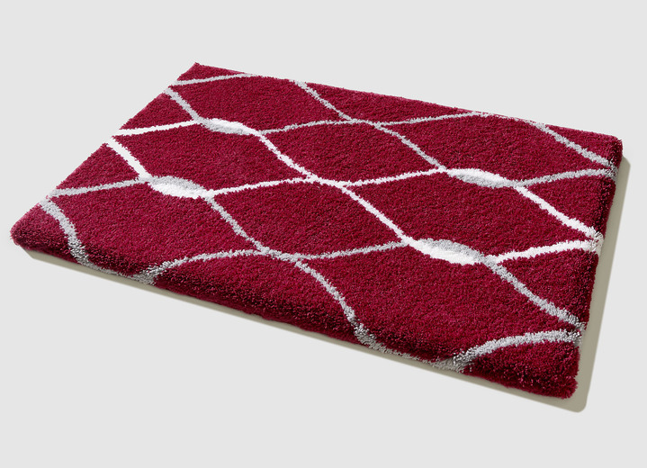 - Badgarnitur mit rutschhemmender Latex-Rückseite, in Größe 100 (Vorleger halbrund, 50/ 80 cm) bis 112 (WC-Deckelbezug, 47/ 50 cm), in Farbe BORDEAUX Ansicht 1