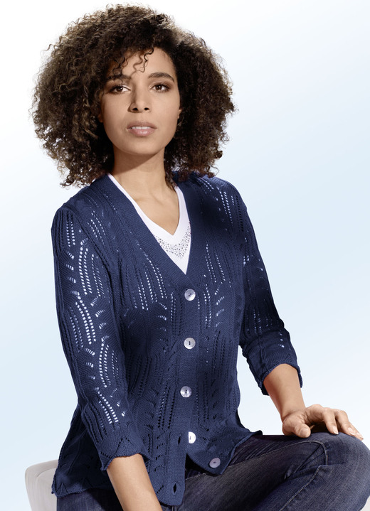 - Strickjacke mit nachhaltig recycelter Baumwolle, in Größe 036 bis 052, in Farbe MARINE