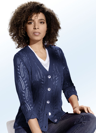Strickjacke mit recycelter Baumwolle