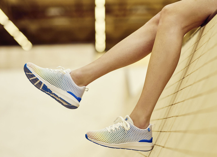 Komfortschuhe - Rieker Sneaker mit Regenbogen-Farbverlauf, in Größe 036 bis 042, in Farbe WEISS-BUNT Ansicht 10