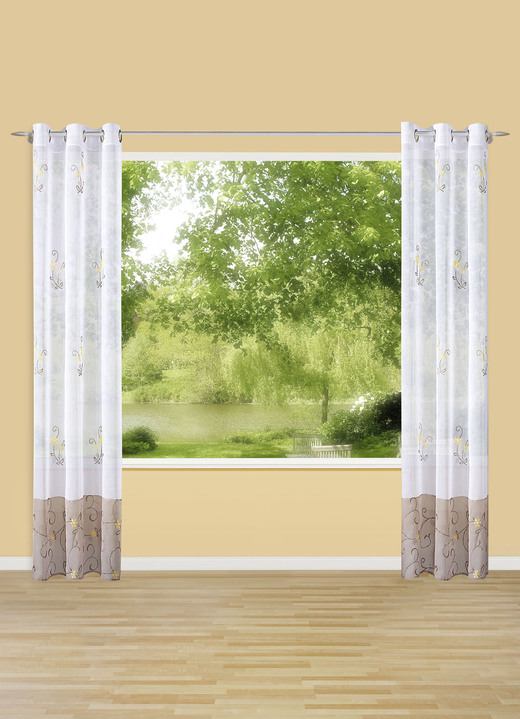 - Allover bestickte Übergardine mit farbigem Sockel, in Größe 358 (H145xB140 cm) bis 456 (H245xB140 cm), in Farbe TAUPE, in Ausführung Mit Kräuselband Ansicht 1