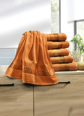 Weiche Frottier-Serie mit hochwertiger Jacquard-Bordüre