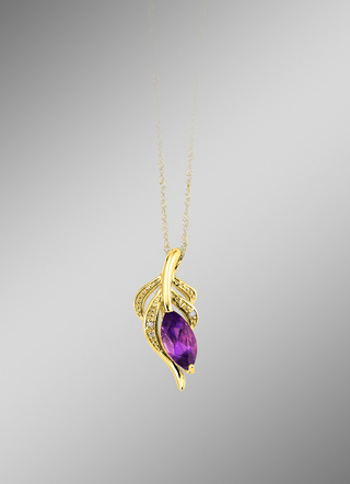 Edler Anhänger mit Amethyst und 2 Diamanten