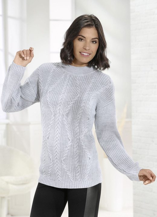 - Pullover mit Zopfdessin, in Größe L(44/46) bis XL(48/50), in Farbe GRAU MELIERT