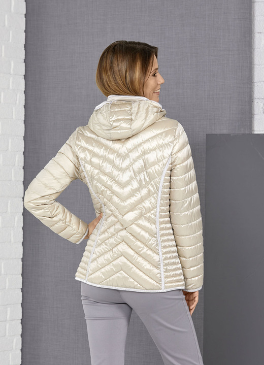 Kurz - Funktionsjacke mit abnehmbarer Kapuze Ansicht 3 Kurz - Funktionsjacke mit abnehmbarer Kapuze, in Größe 034 bis 052, in Farbe HELLBEIGE Ansicht 3