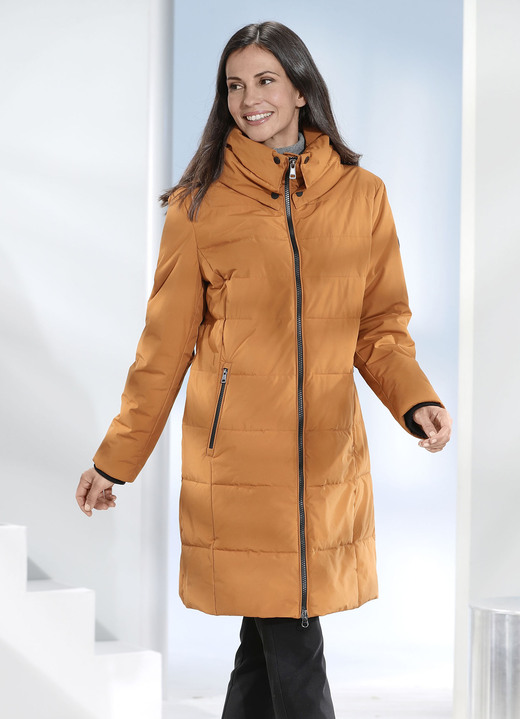 - Funktions-Kurzmantel mit variabel tragbarem Kragen, in Größe 034 bis 052, in Farbe MANDEL Ansicht 3