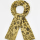 - Schal mit Tierfelldessins, in Farbe OLIV-BUNT – Farbe OLIV-BUNT – Ansicht 1