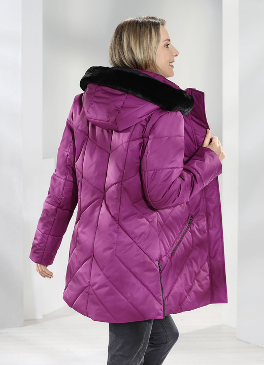 Kurz - Funktionsjacke in 2 Farben, in Größe 018 bis 054, in Farbe MAGENTA Ansicht 1