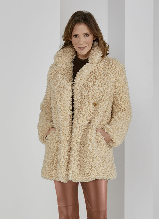 Winterjacken - Jacke in 2-reihiger Optik, in Größe 034 bis 052, in Farbe BEIGE Ansicht 1