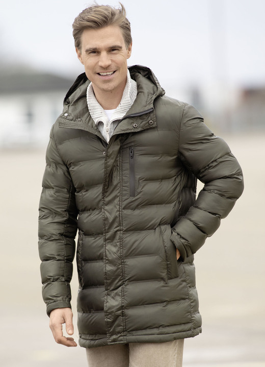- Steppjacke mit angeschnittener Kapuze, in Größe 3XL (58) bis XXL (56), in Farbe OLIV Ansicht 2