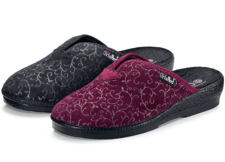Damenmode - Zweierpack, klassische Damen-Hausschuhe, Weite H, mit bedrucktem Veloursmaterial, in Größe 036 bis 042, in Farbe 1x BORDEAUX 1x SCHWARZ