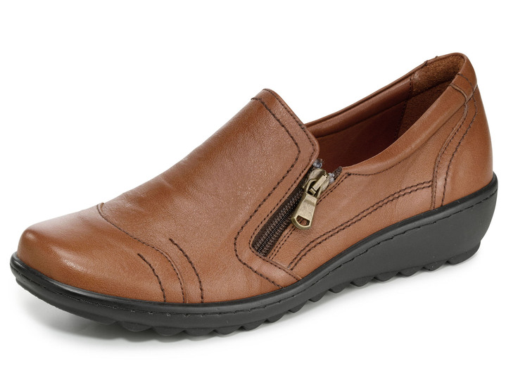 Slipper & Schnürschuhe - Gemini Slipper aus weichem Rind-Nappaleder, in Größe 036 bis 042, in Farbe COGNAC Ansicht 1