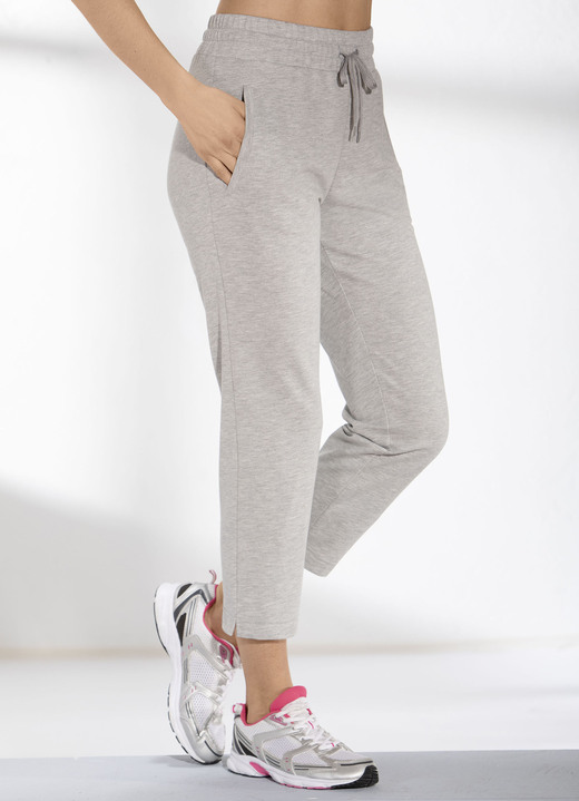 Freizeithosen - 7/8-Freizeithose in 4 Farben Ansicht 2 Freizeithosen - 7/8-Freizeithose in 4 Farben, in Größe 3XL (52/54) bis XXL (48/50), in Farbe MARINE Ansicht 2