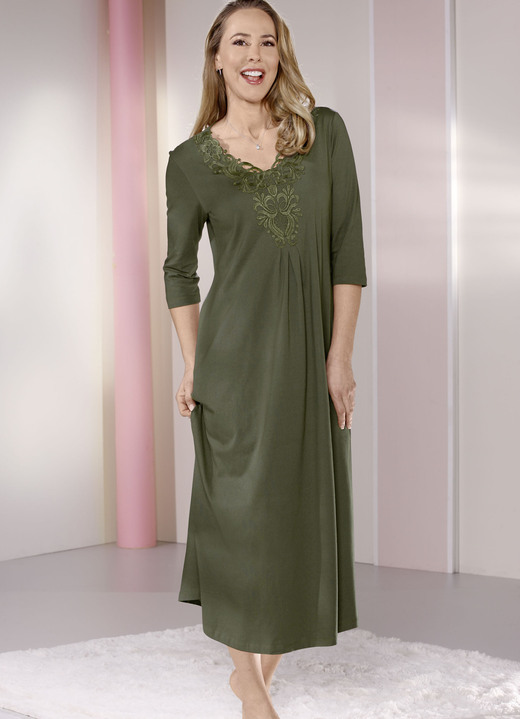 Langarm - Nachthemd mit Motivspitze, knöchellang Ansicht 3 Langarm - Nachthemd mit Motivspitze, knöchellang, in Größe 036 bis 054, in Farbe BORDEAUX Ansicht 3