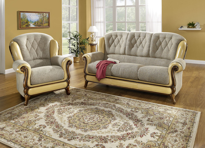 Polstergruppen - Polstermöbel mit edlen Holzchatosen, in Farbe TAUPE, in Ausführung Sessel Ansicht 5