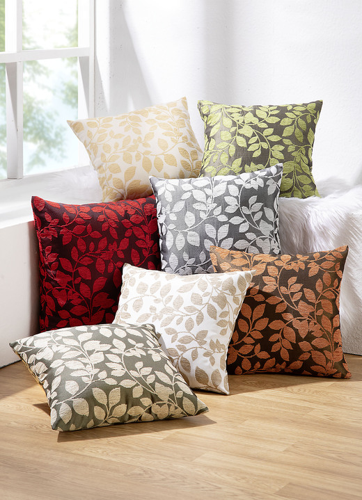 Dekokissen & Hüllen - Kissenbezug mit hübschem Blättermotiv Ansicht 2 Dekokissen & Hüllen - Kissenbezug mit hübschem Blättermotiv, in Größe 905 (Kissenbezug, 38x38 cm) bis 910 (Kissenbezug, 50x50 cm), in Farbe BORDEAUX-ROT Ansicht 2