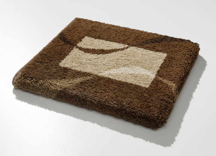 - Wunderbar weiche Badgarnitur von Grund, in Größe 100 (Vorleger halbrund, 50/ 80 cm) bis 112 (WC-Deckelbezug, 47/ 50 cm), in Farbe BEIGE-BRAUN Ansicht 1