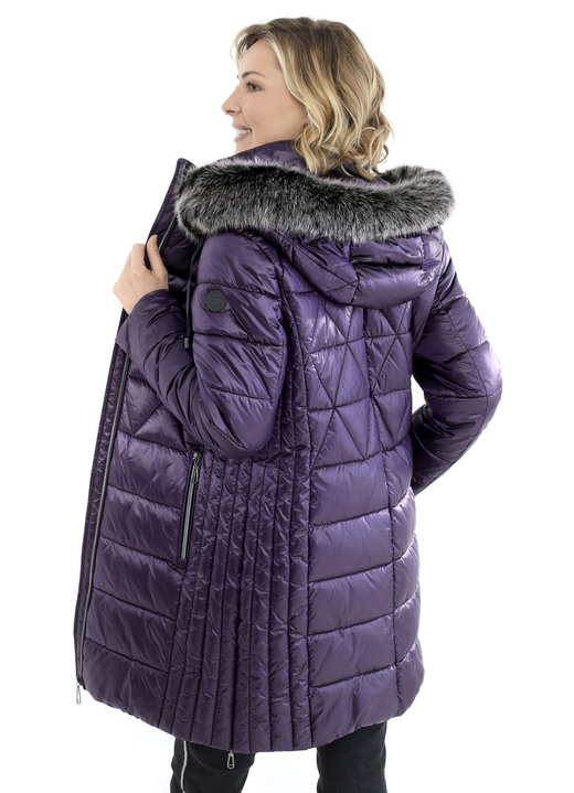 Wintermäntel - Kurzmantel mit Längssteppung seitlich Ansicht 9 Wintermäntel - Kurzmantel mit Längssteppung seitlich, in Größe 036 bis 054, in Farbe AUBERGINE Ansicht 9