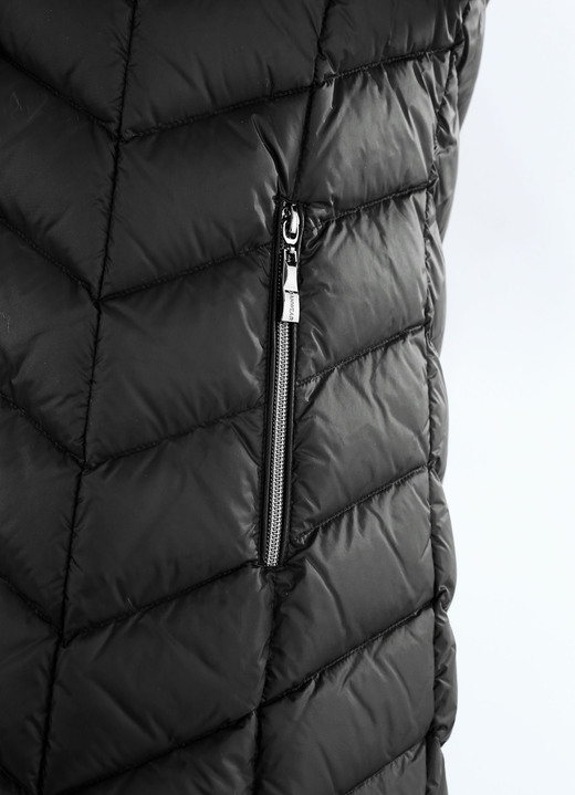 Daunenjacken - Daunenjacke mit abnehmbarer Kapuze, in Größe 036 bis 052, in Farbe SCHWARZ Ansicht 6