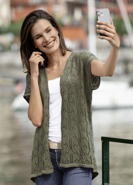 Strickwesten - Strickweste mit Ajourmuster Strickwesten - Strickweste mit Ajourmuster, in Größe 036 bis 052, in Farbe KHAKI